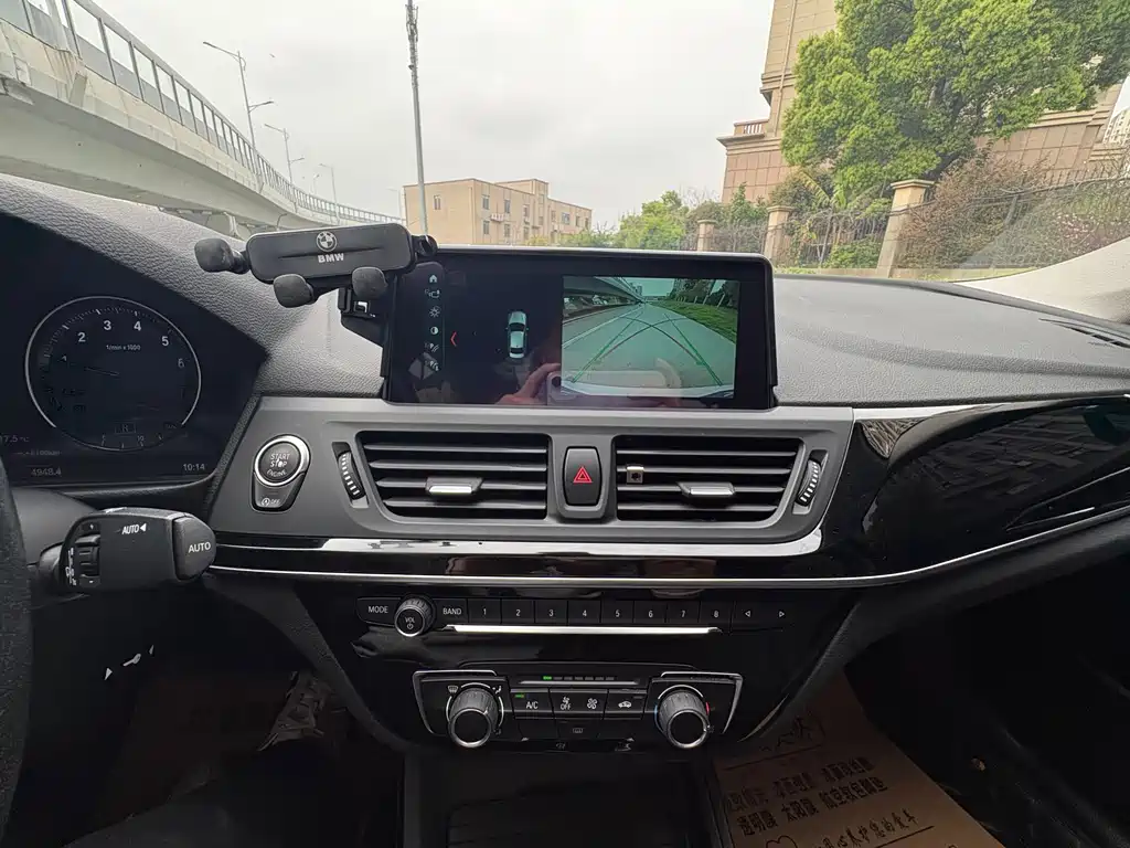 BMW 1 Series 2019 — фото 13