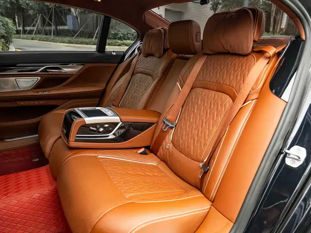 BMW 7 Series 2019 — фото 13