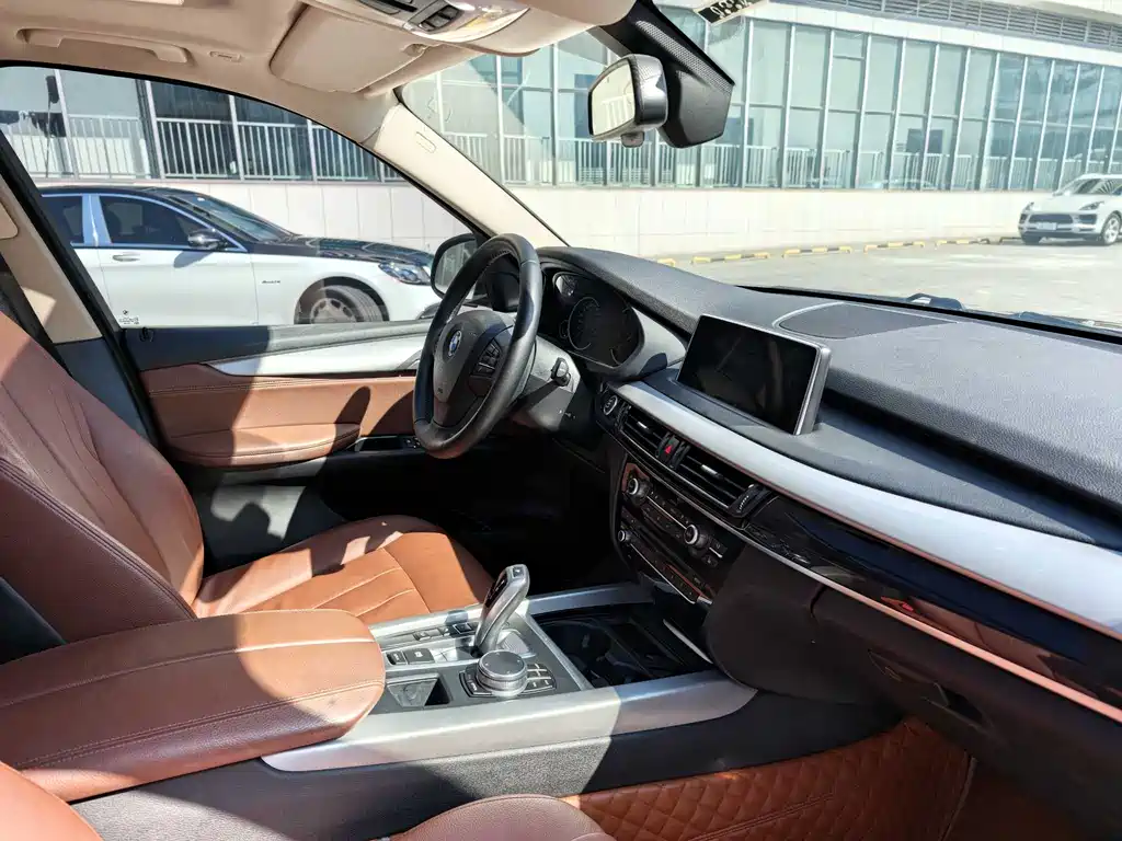 BMW X5 2018 — фото 13