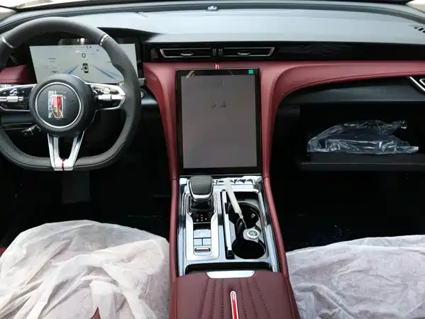 Hongqi H5 2026