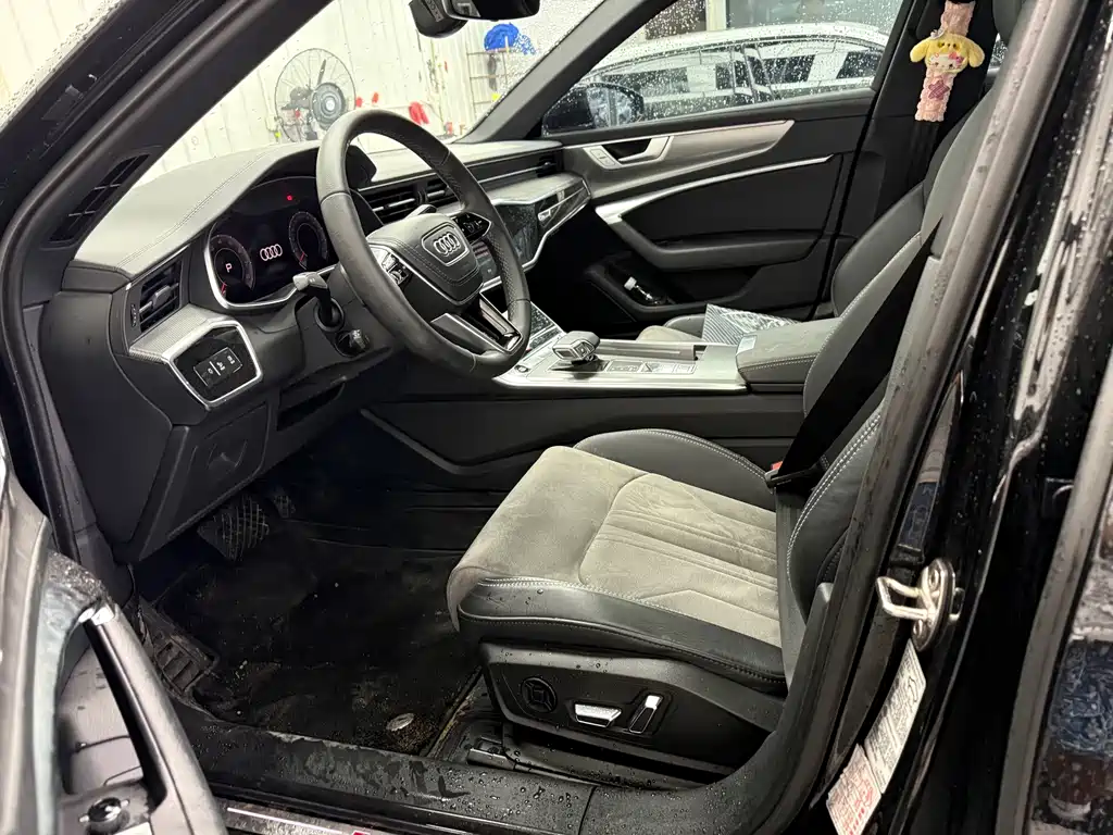 Audi A6L 2023