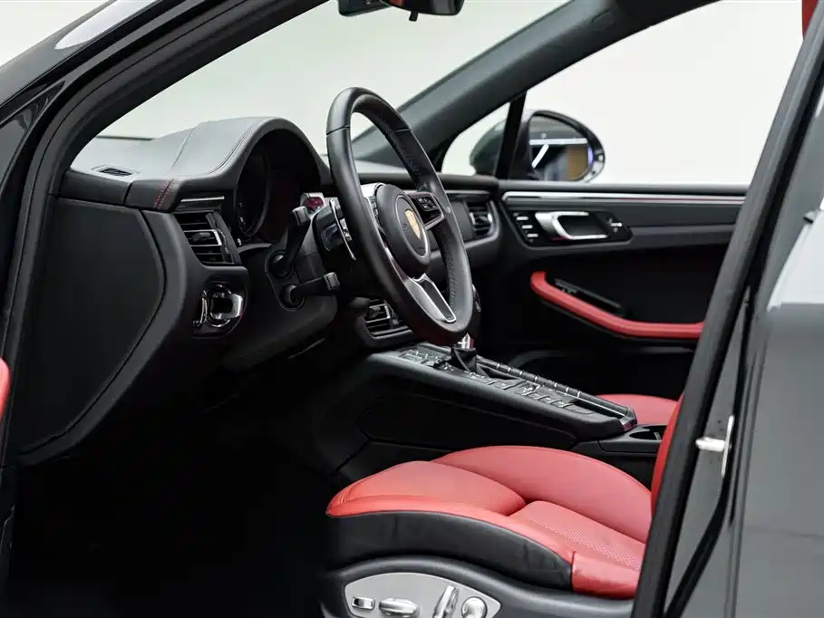 Porsche Macan 2019 — фото 8