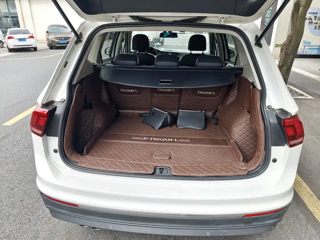 Volkswagen Tiguan L 2021 — фото 14