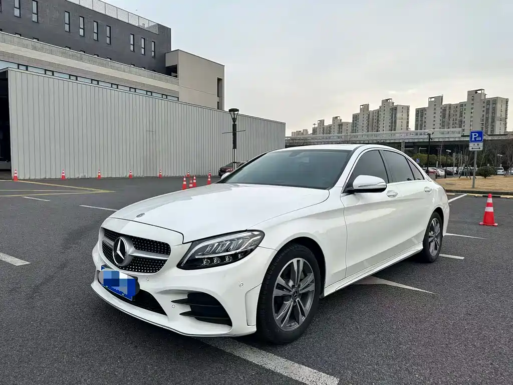 Mercedes-Benz C-Class 2020 — фото 1