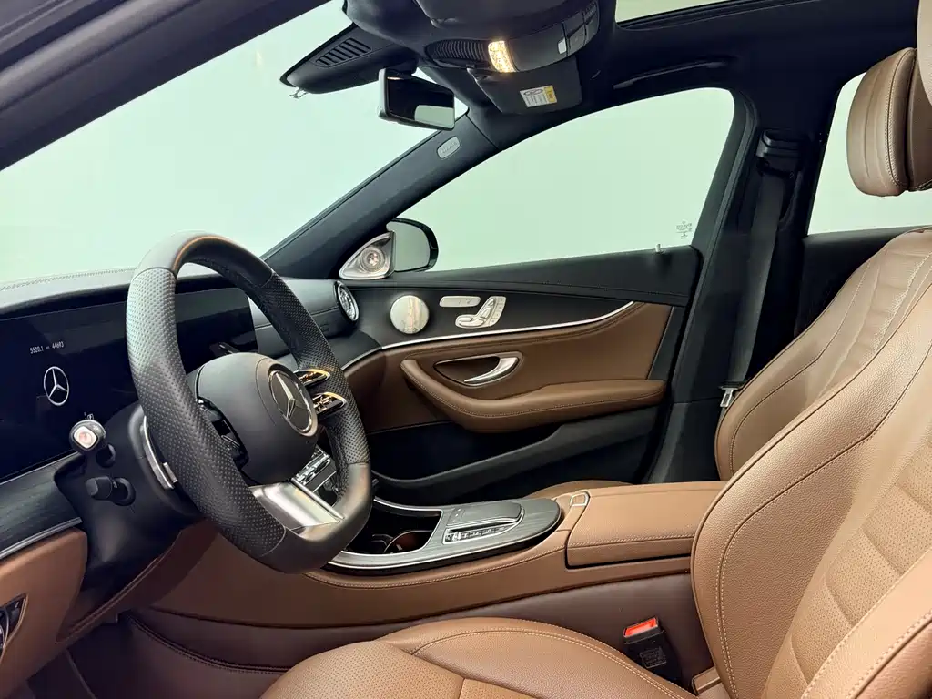 Mercedes-Benz E-Class 2023 — фото 29