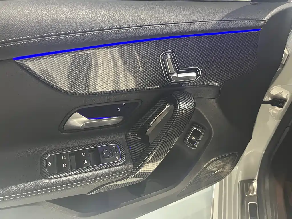 Mercedes-Benz A-Class 2020 — фото 10