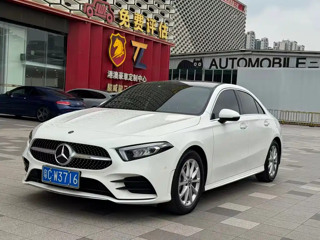 Mercedes-Benz A-Class 2021 — фото 2