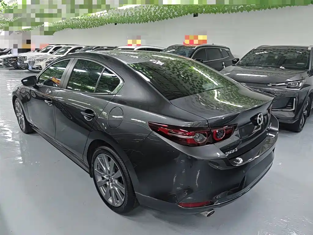 Mazda 3 Axela 2025 — фото 23