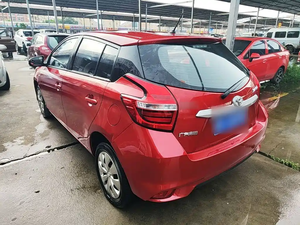 Toyota Yaris L 2019 — фото 5