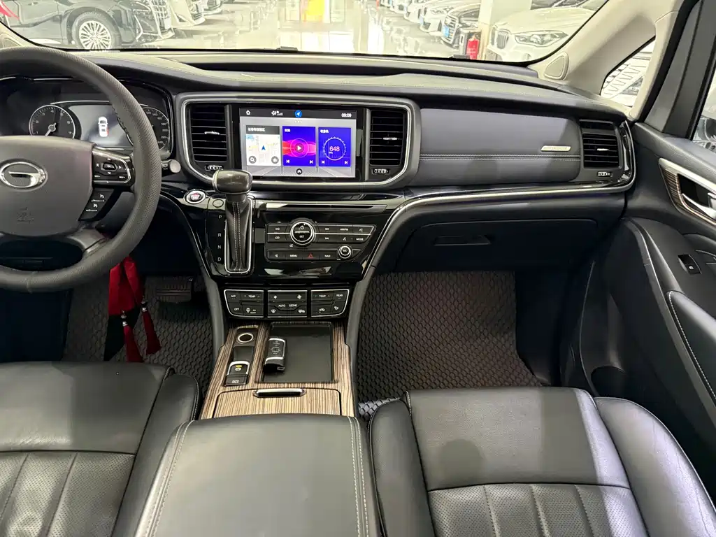GAC Trumpchi M8 2020 — фото 15