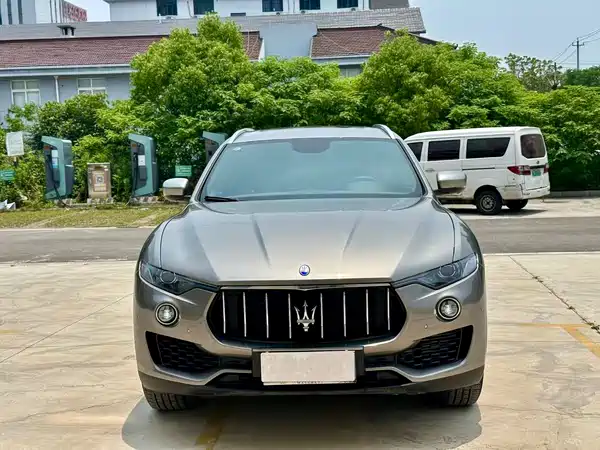 Maserati Levante 2016