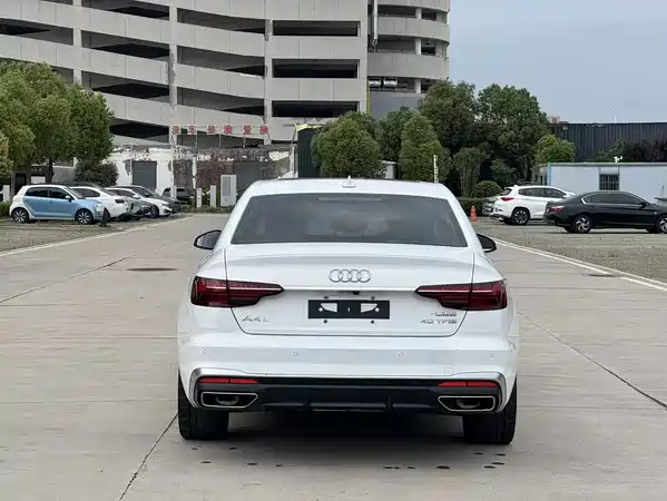 Audi A4L 2022