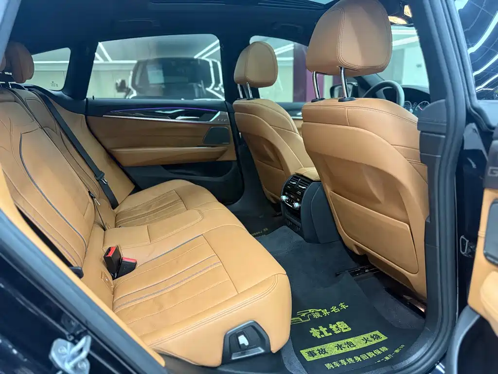 BMW 6 Series GT 2019 — фото 23