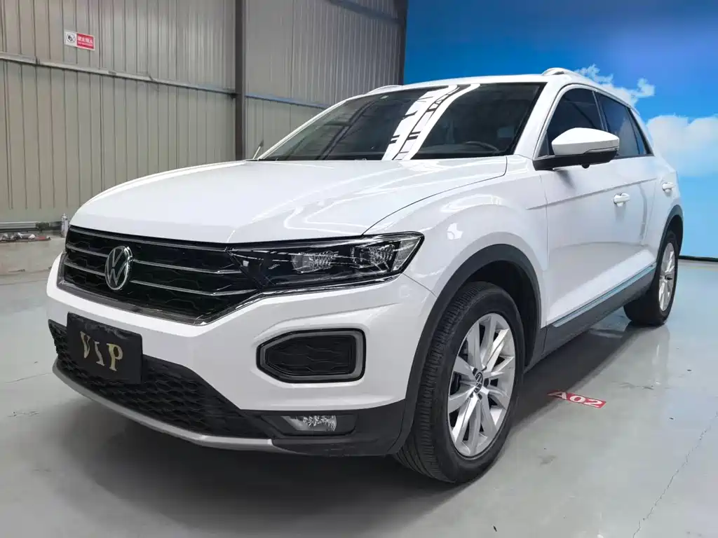 Volkswagen T-Roc 2022 — фото 1