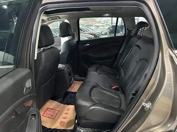 Buick Envision Plus 2019