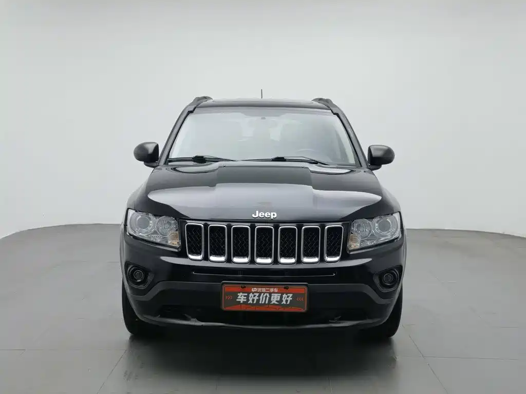 Jeep Compass 2012 — фото 3