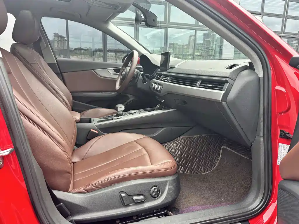 Audi A4L 2019
