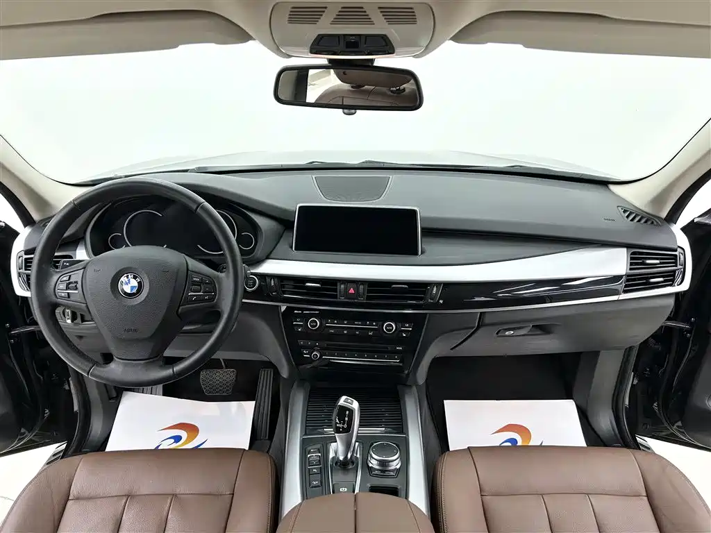 BMW X5 2018 — фото 15