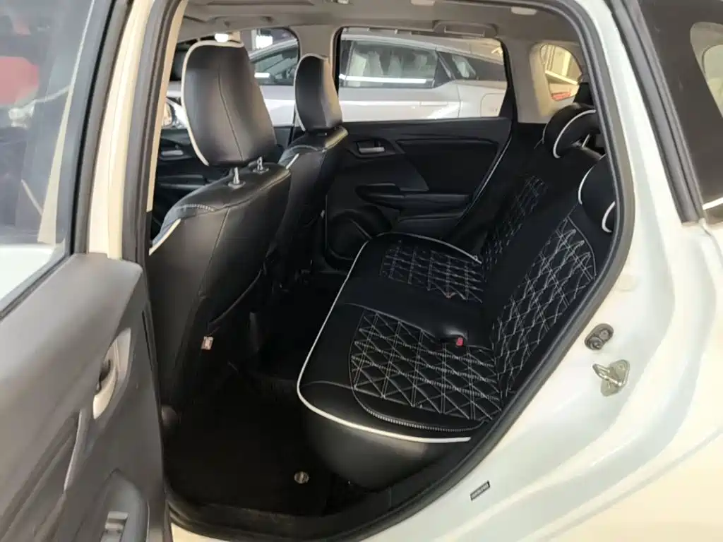 Honda Fit 2018 — фото 17