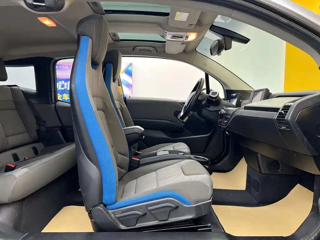 BMW i3 2017 — фото 20