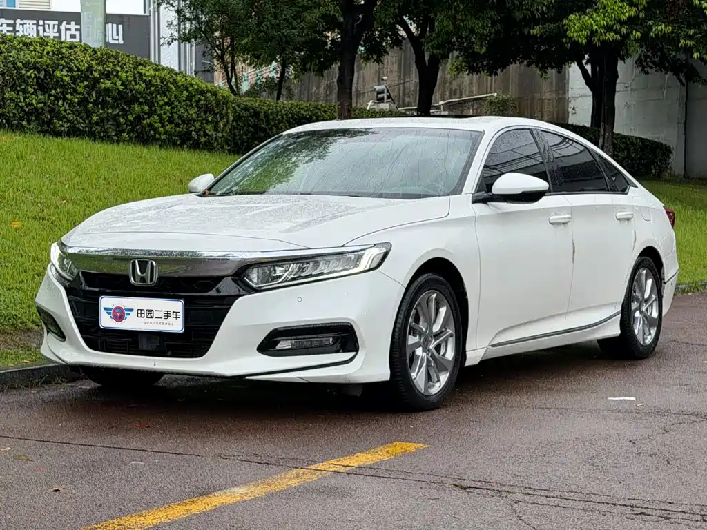 Honda Accord 2020 — фото 1
