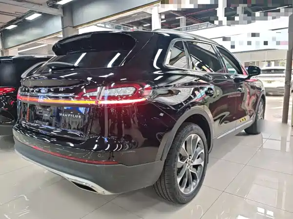 Lincoln Nautilus 2022