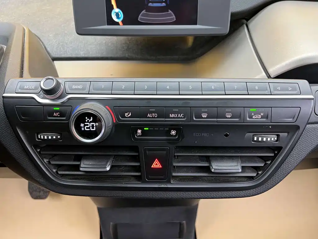 BMW i3 2017 — фото 15