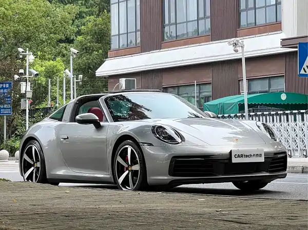 Porsche 911 2022