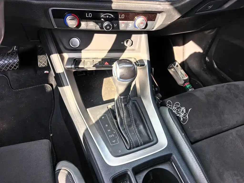 Audi Q3 2019 — фото 13