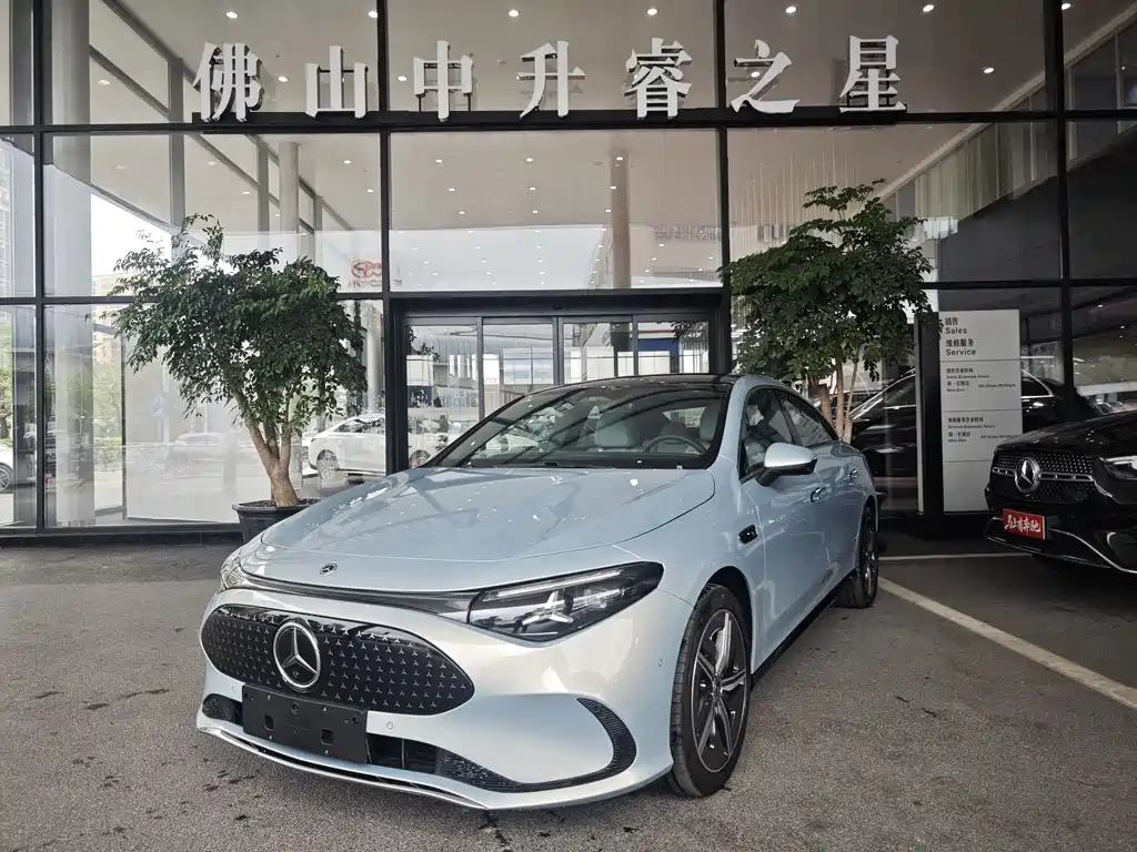 Mercedes-Benz CLA EV 2025