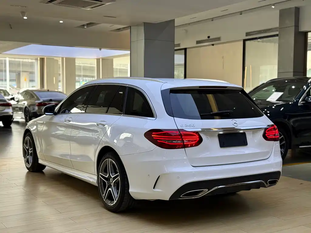 Mercedes-Benz C-Class 2019 — фото 10