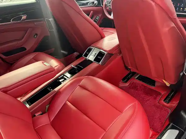 Porsche Panamera 2012