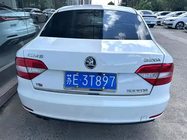 Skoda Superb 2014
