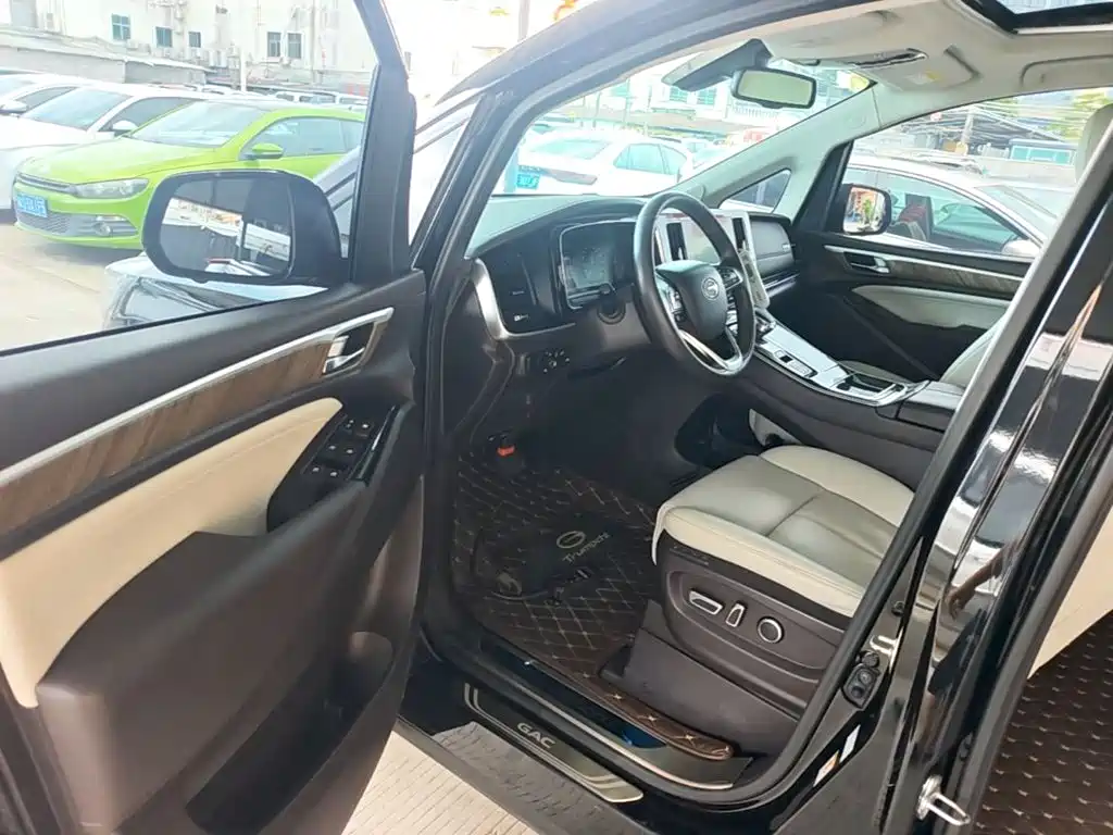 GAC Trumpchi M8 2021 — фото 12