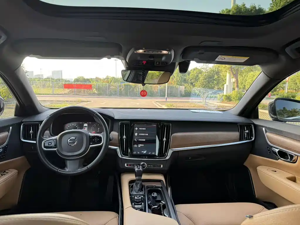 Volvo S90 2019 — фото 19