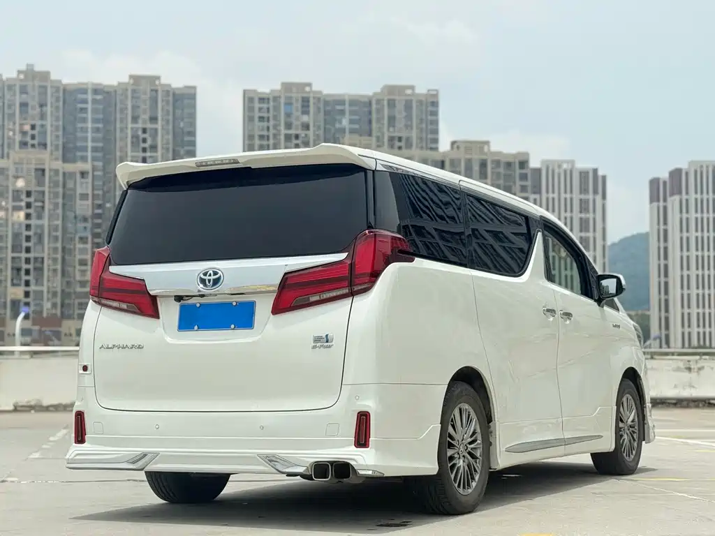 Toyota Alphard 2019 — фото 11