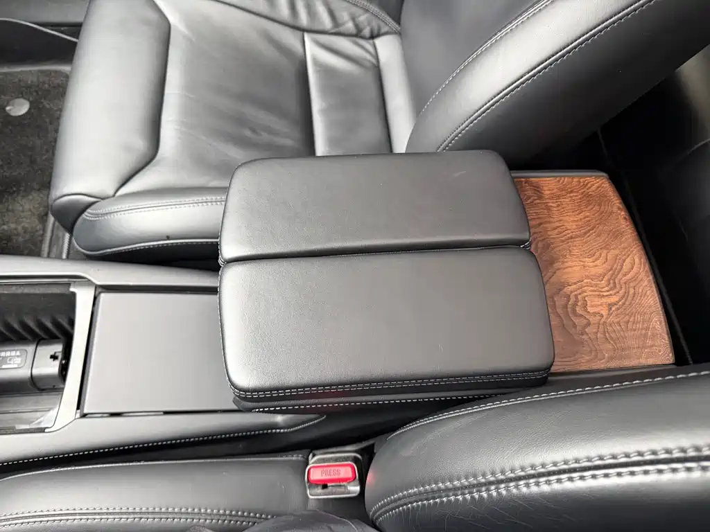 Tesla Model S 2017 — фото 13