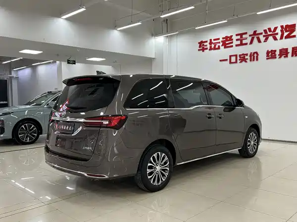 Buick GL8 2023
