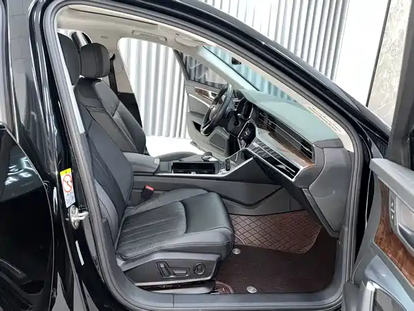 Audi A6L 2021