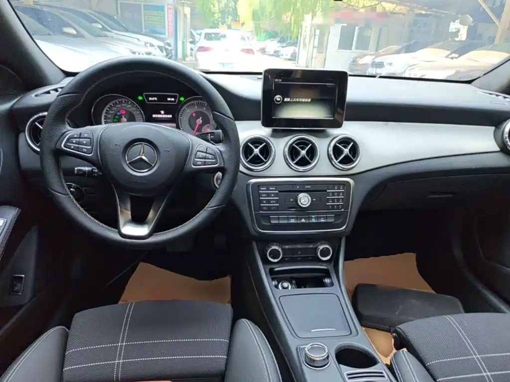 Mercedes-Benz CLA 2016 — фото 10