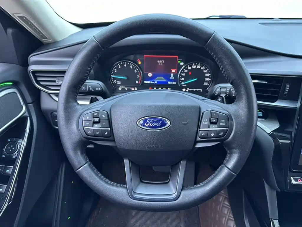 Ford Explorer 2020 — фото 11