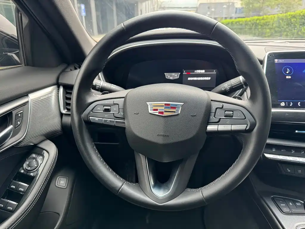 Cadillac CT5 2023 — фото 10