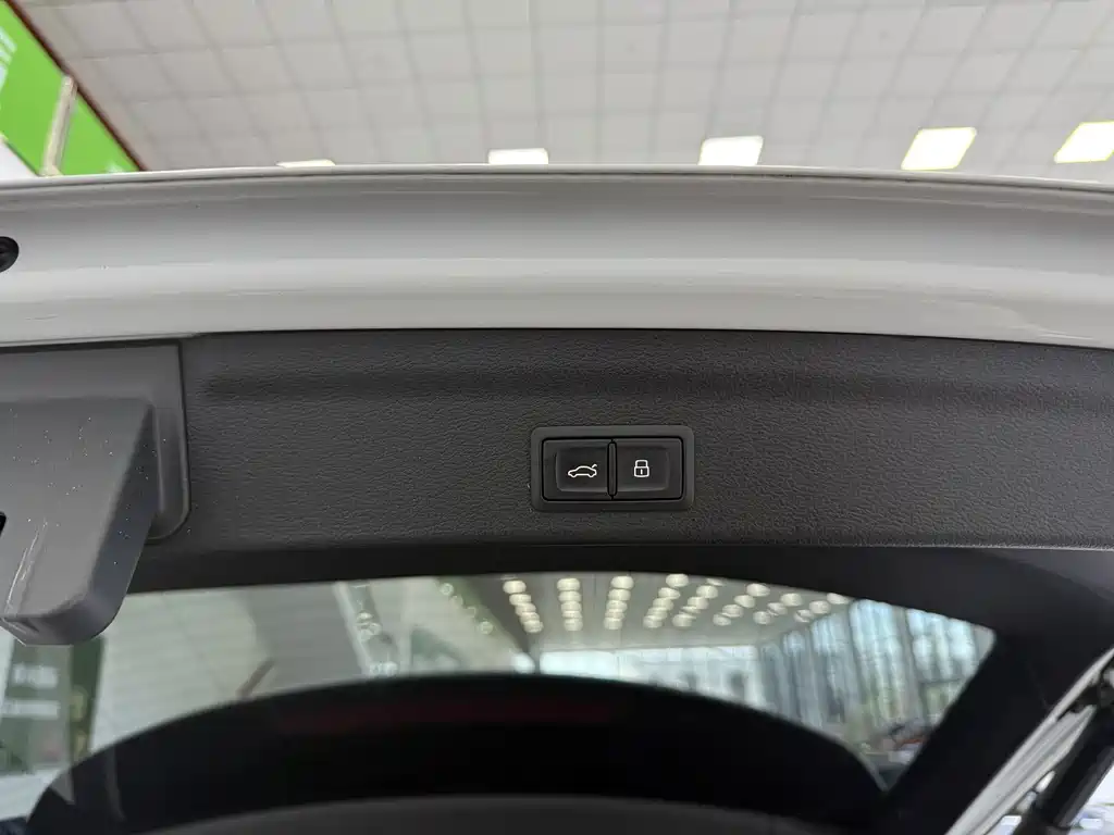 Audi Q3 2023 — фото 18