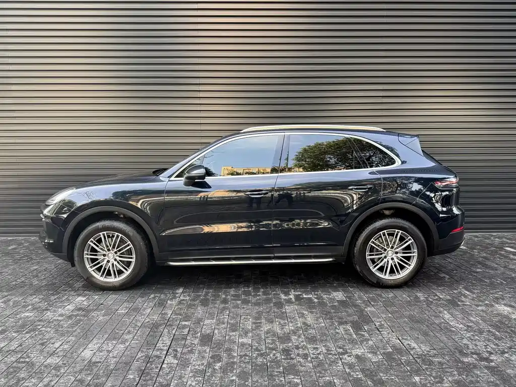 Porsche Cayenne 2021 — фото 2
