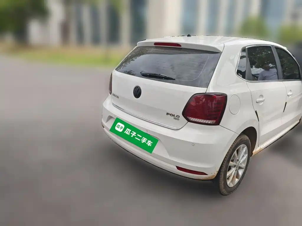 Volkswagen Polo 2015