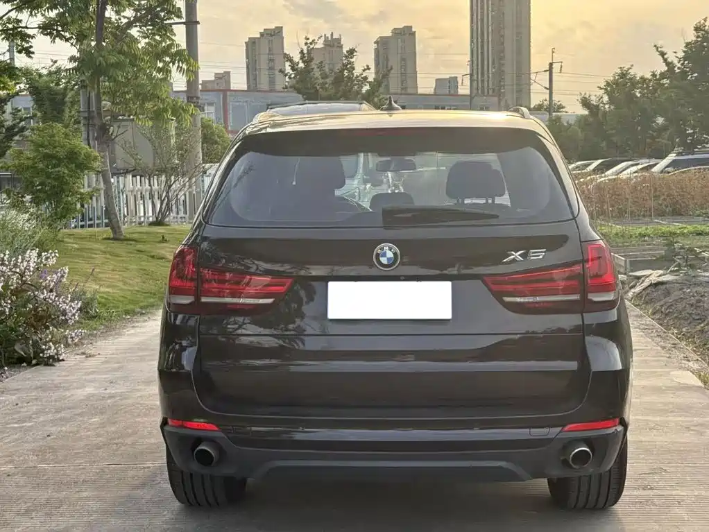 BMW X5 2014 — фото 14