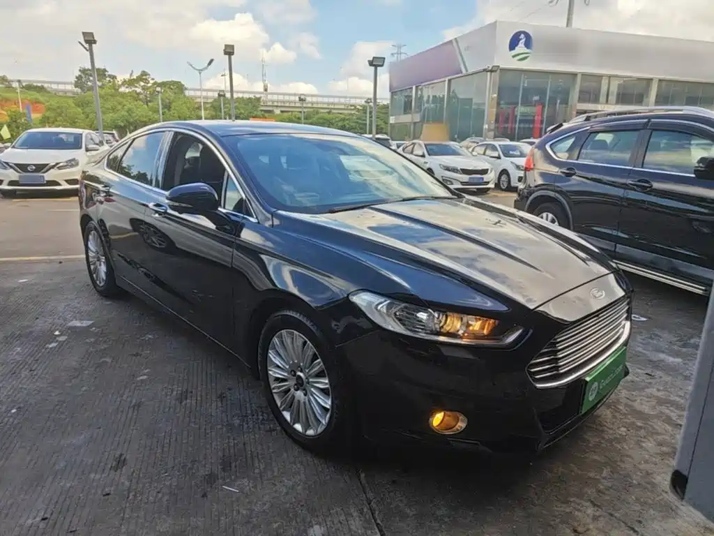 Ford Mondeo 2015 — фото 4