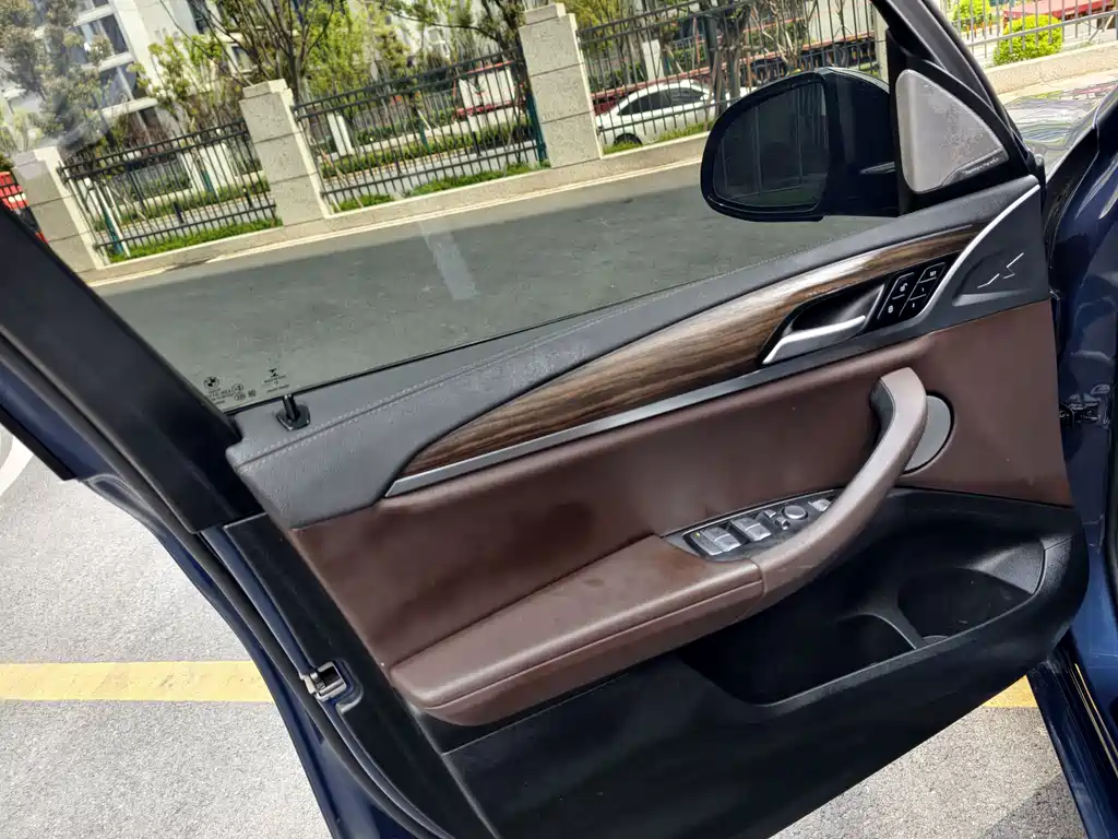 BMW X3 2021 — фото 12
