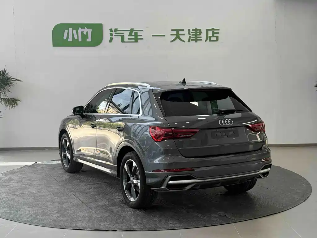 Audi Q3 2023 — фото 8