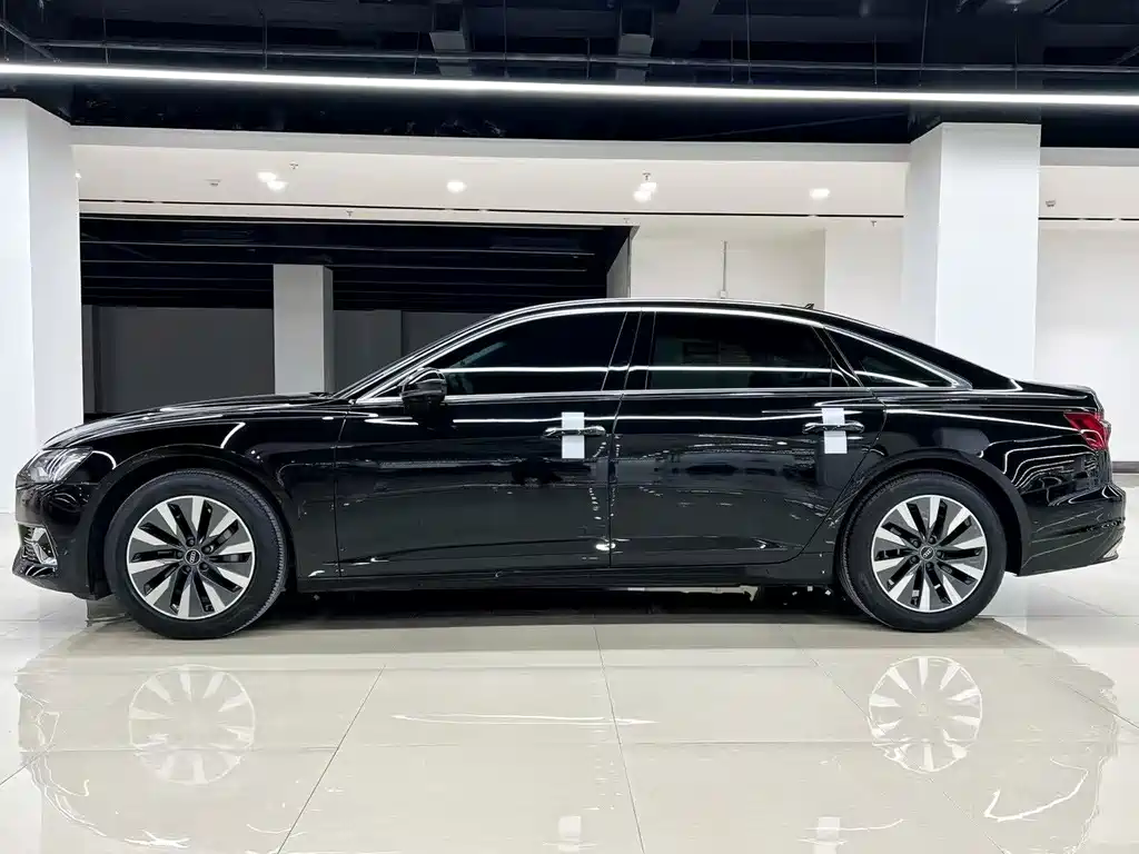 Audi A6L 2023